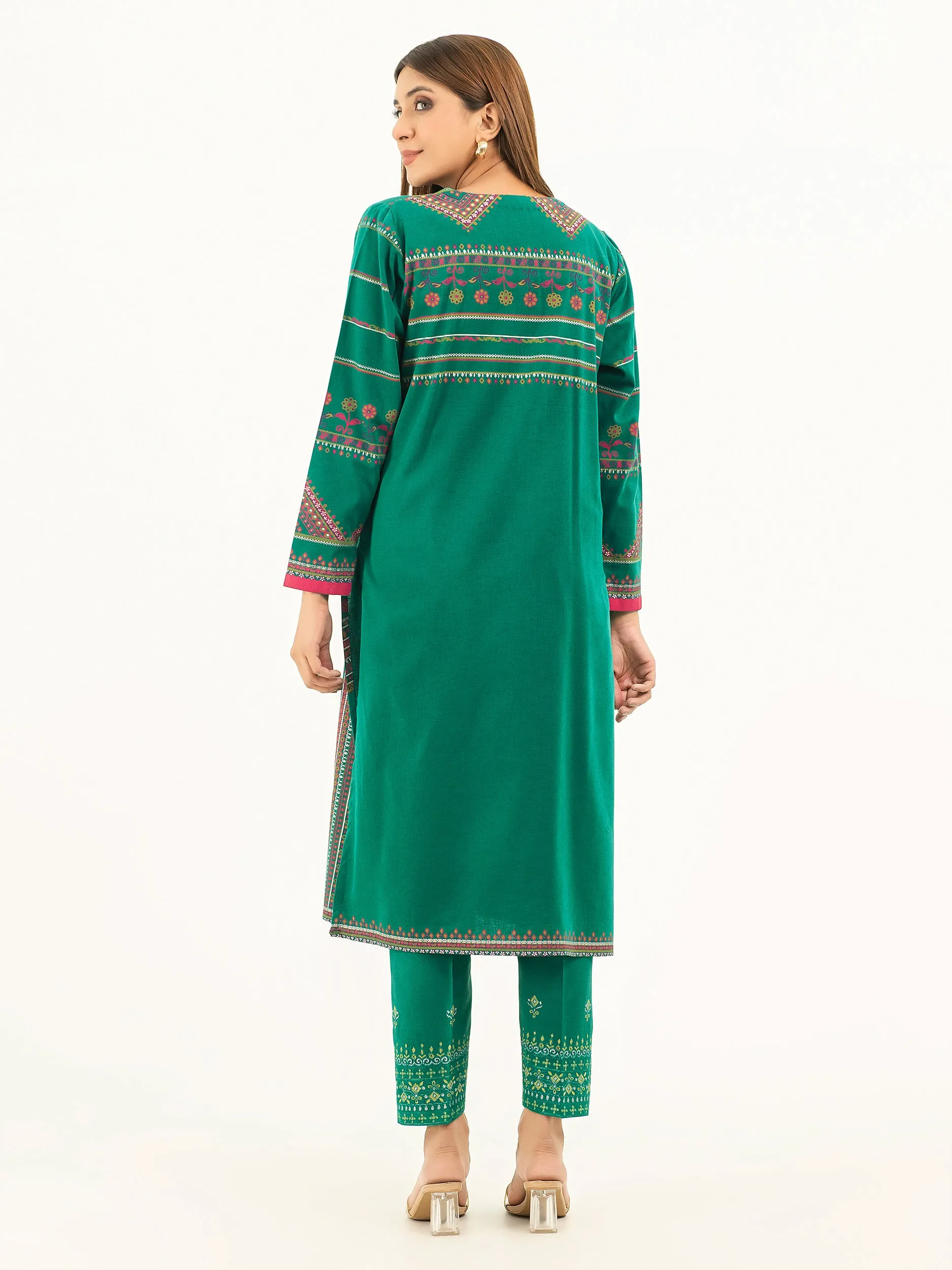 2 Piece Khaddar Suit-Embroidered (Pret)