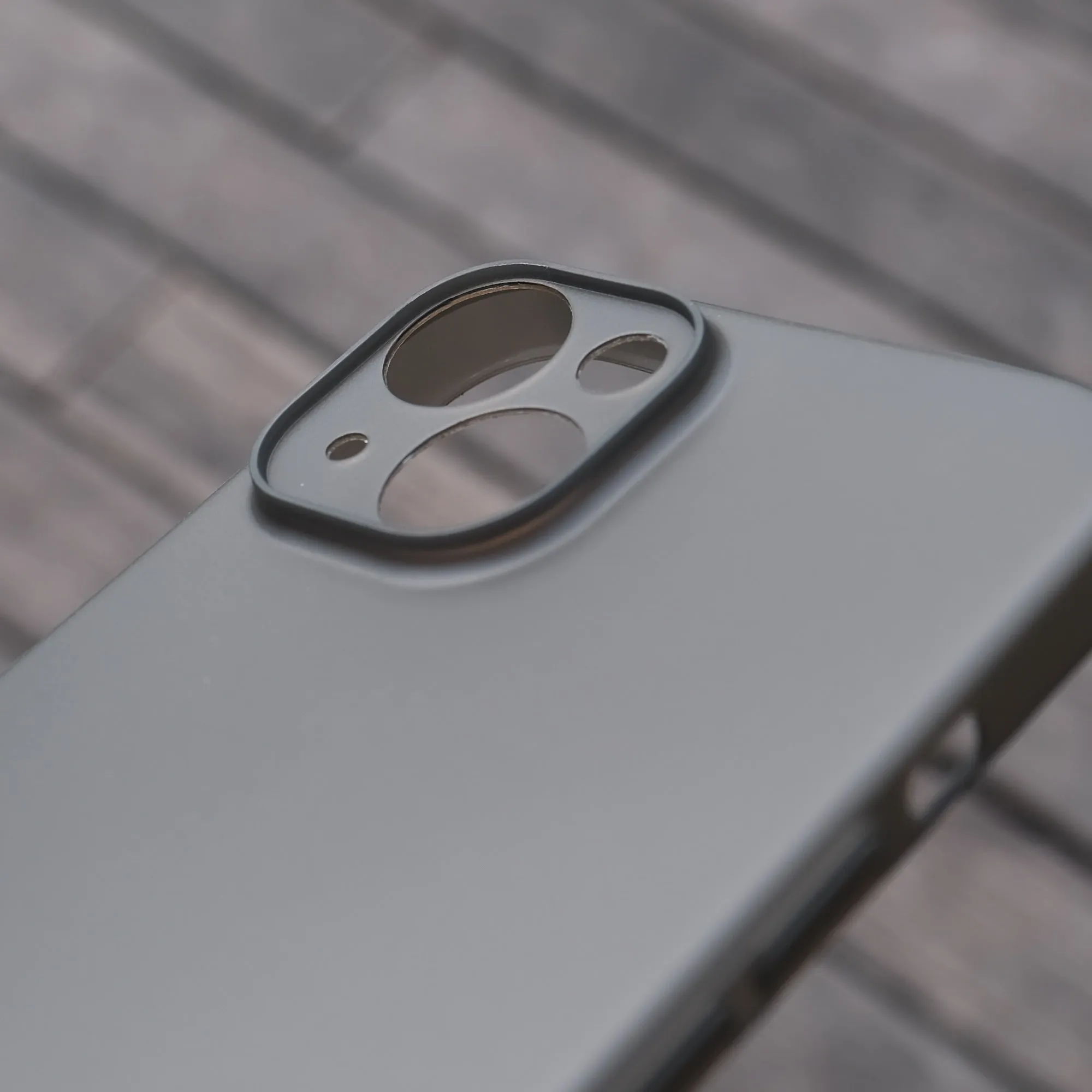 Bare Naked - for iPhone 15 Plus