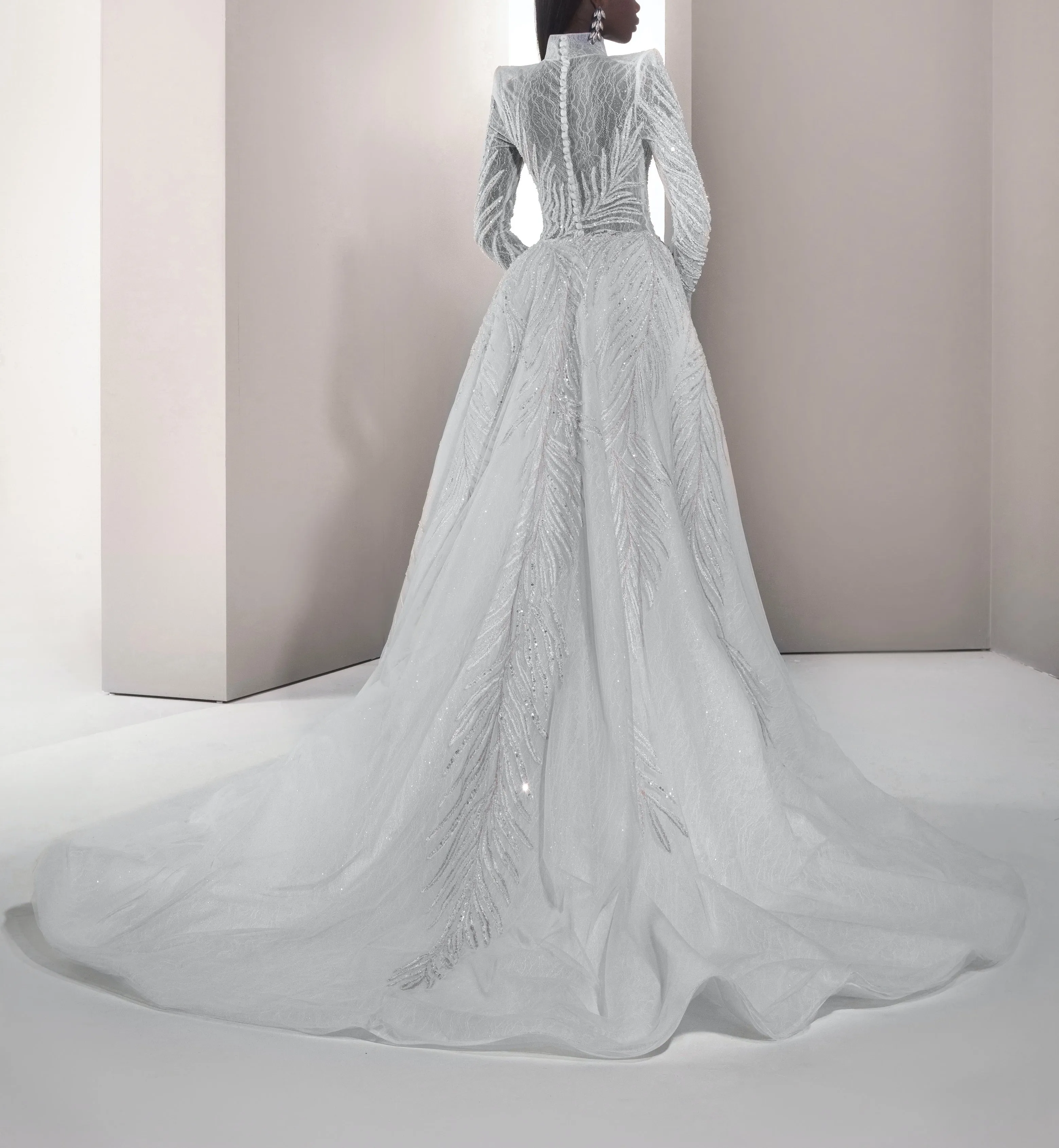 Fitted Tulle Dress with A Collar Neckline