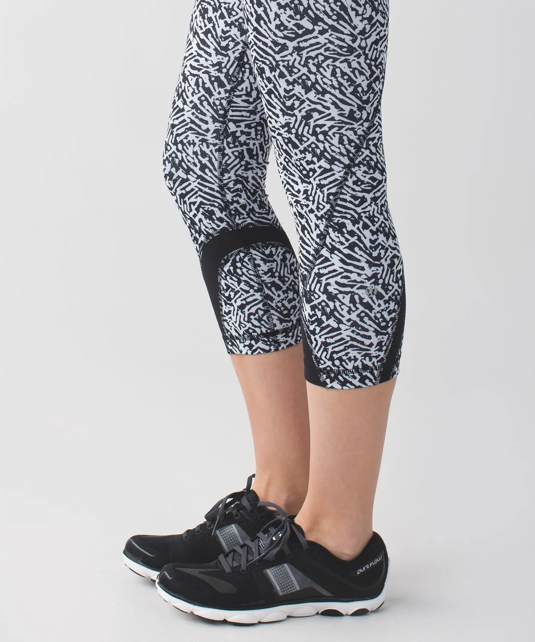 Lululemon Run Inspire Crop II Luxtreme Leggings (4)