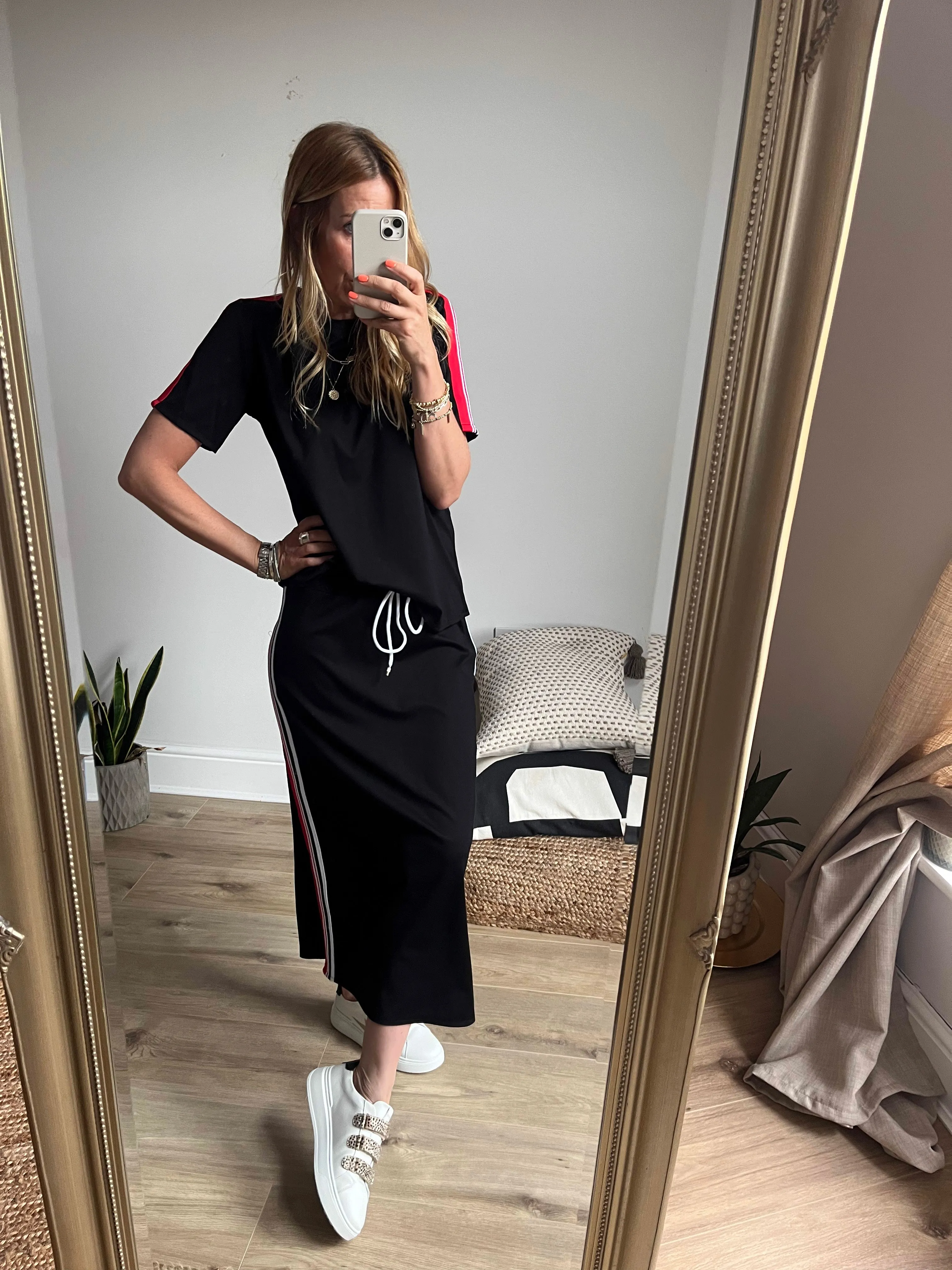 Short Sleeve T-Shirt and Skirt Set